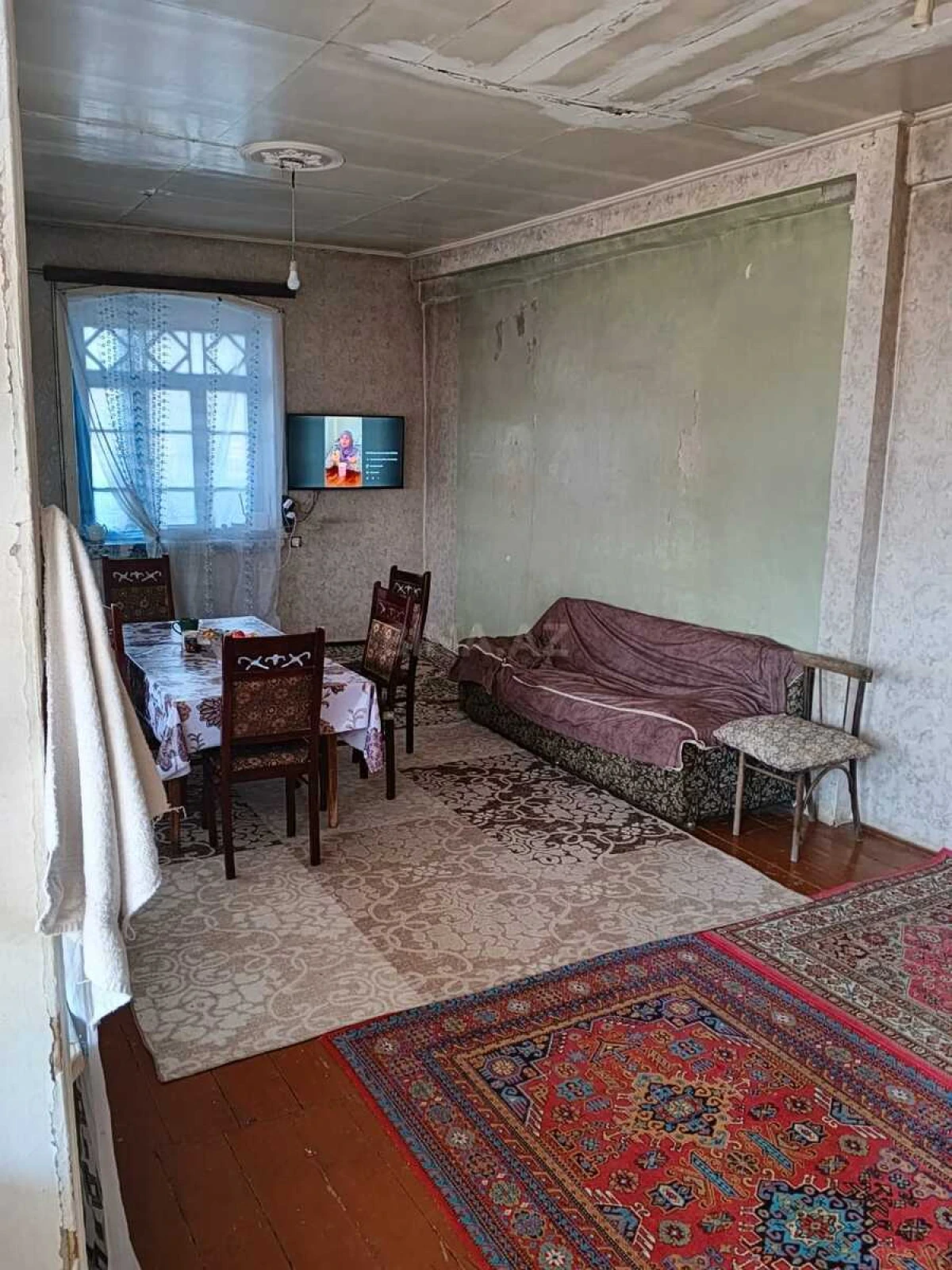 Satılır 4 otaqlı həyət evi 400 m²