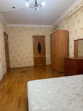 Kirayə verilir 3 otaqlı mənzil 140 m²