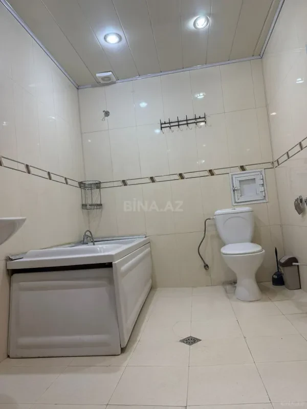 Kirayə verilir 3 otaqlı mənzil 140 m²