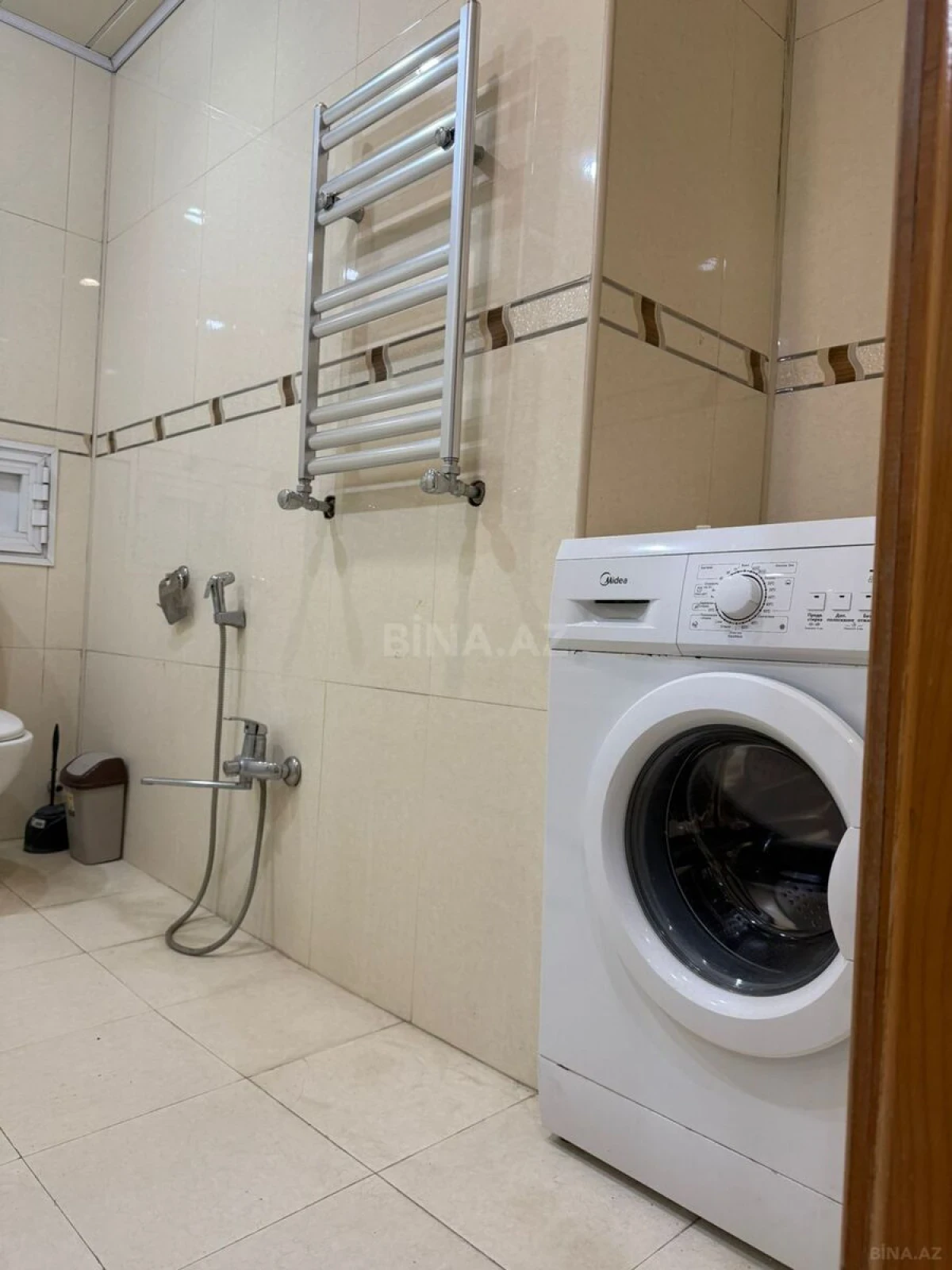 Kirayə verilir 3 otaqlı mənzil 140 m²