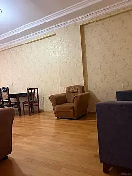 Kirayə verilir 3 otaqlı mənzil 140 m²