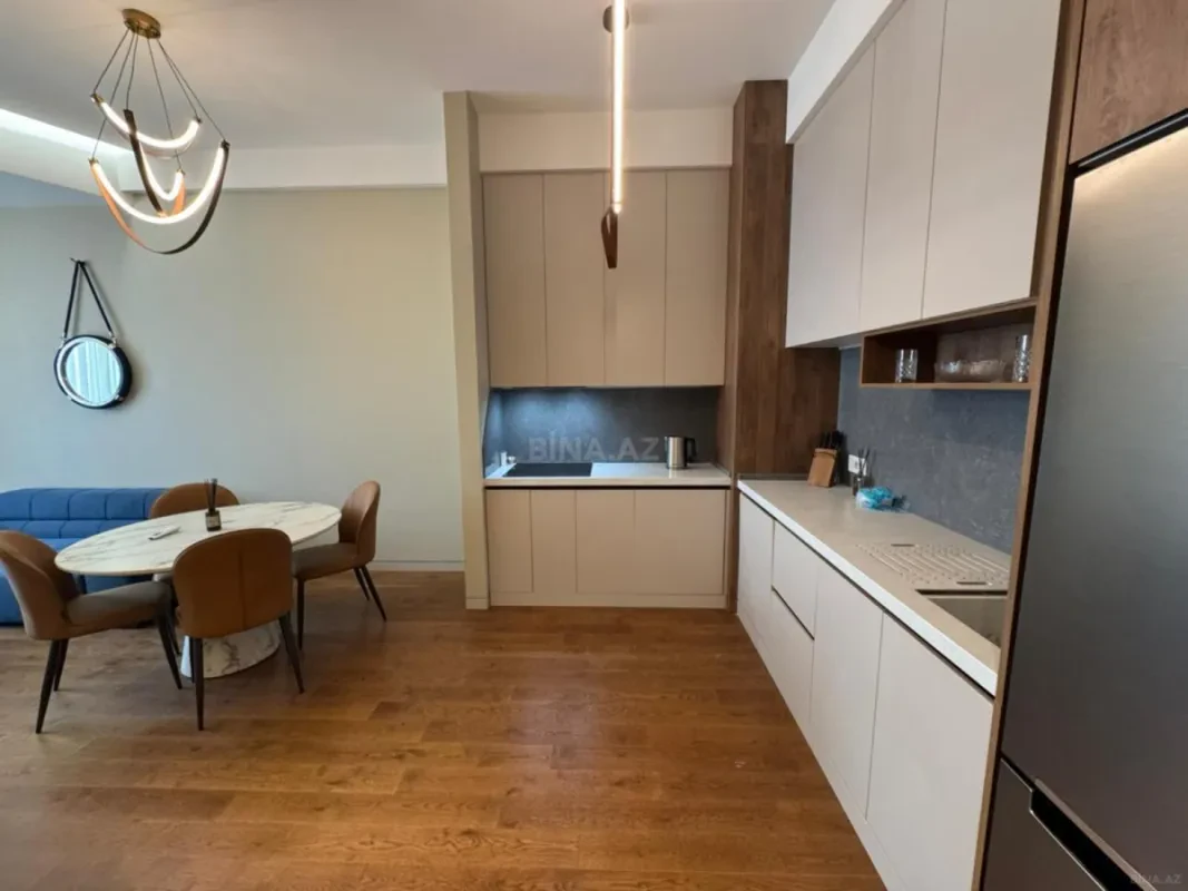 Kirayə verilir 2 otaqlı mənzil 62 m²