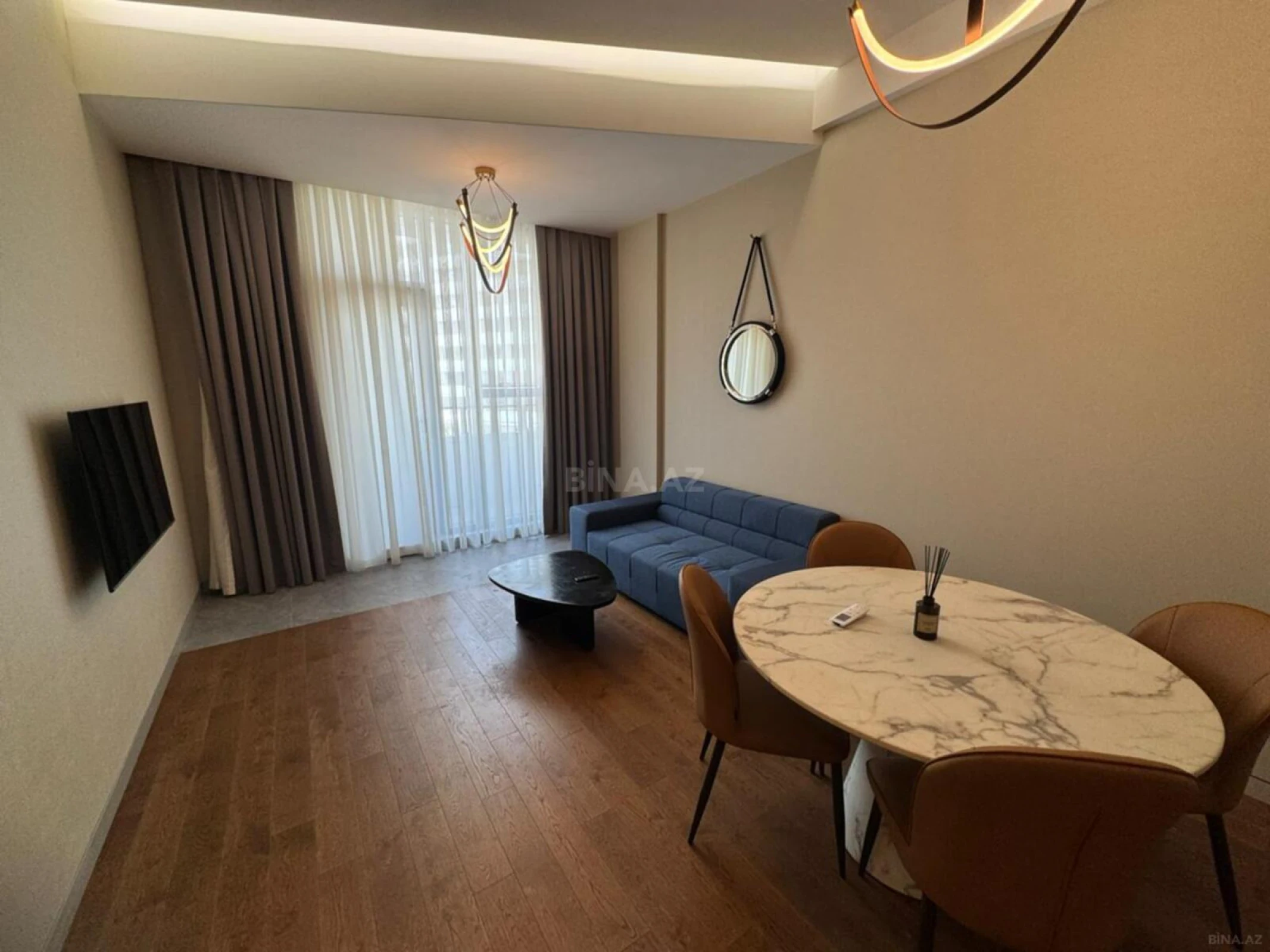 Kirayə verilir 2 otaqlı mənzil 62 m²