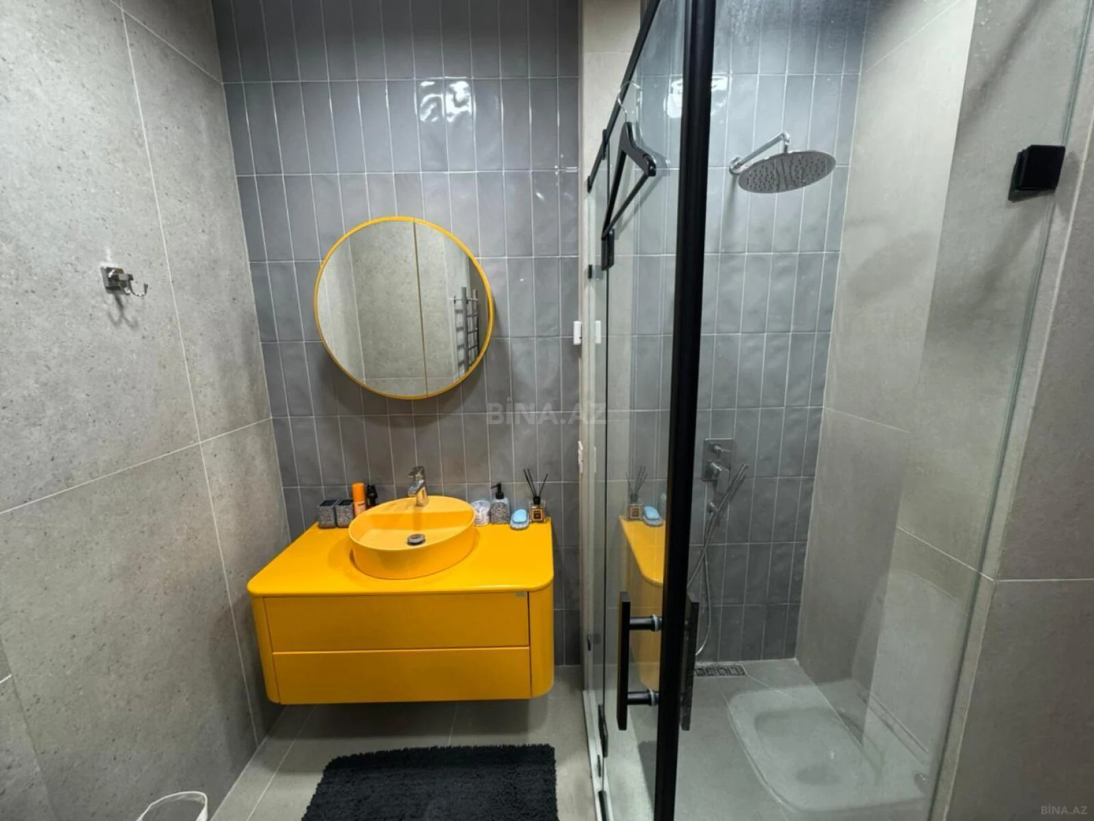 Kirayə verilir 2 otaqlı mənzil 62 m²