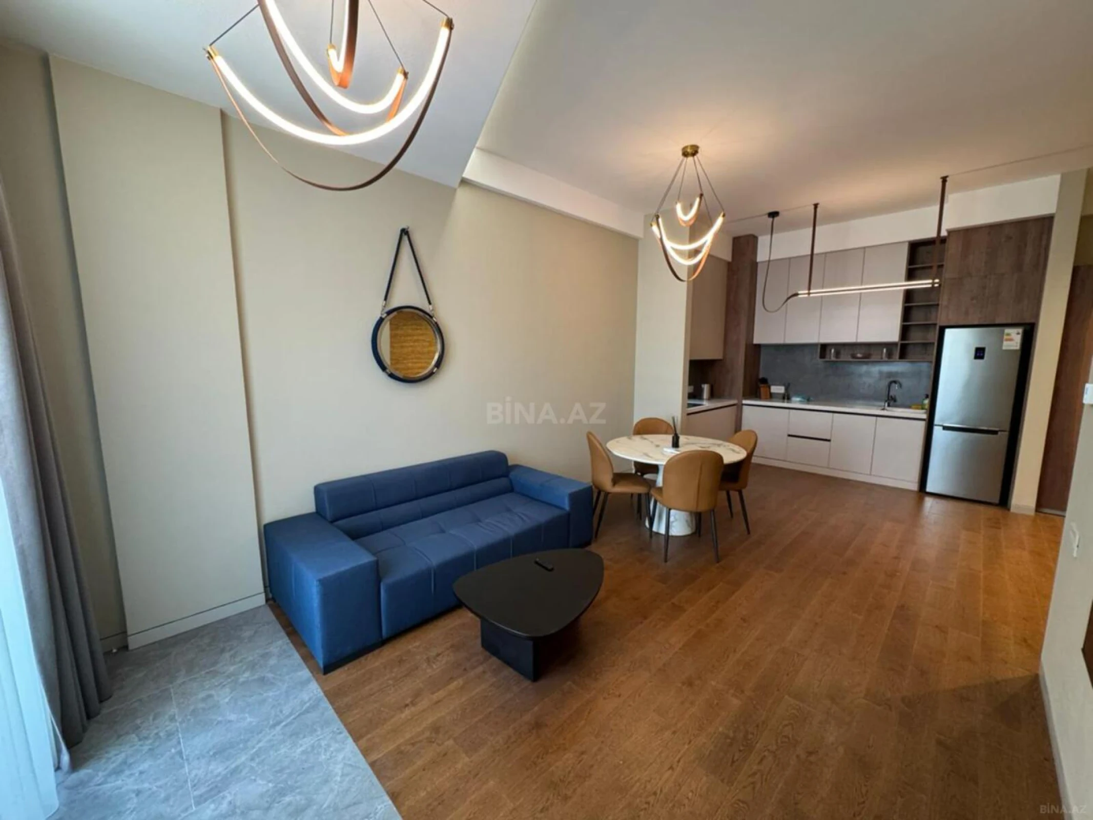 Kirayə verilir 2 otaqlı mənzil 62 m²