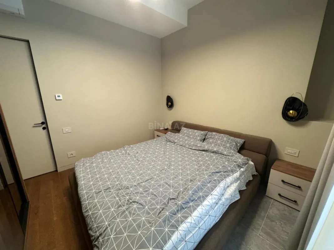 Kirayə verilir 2 otaqlı mənzil 62 m²
