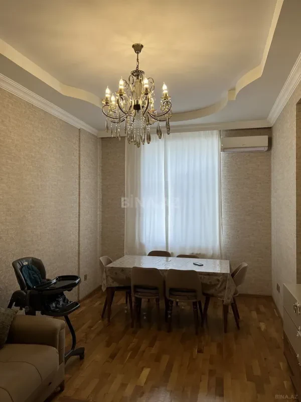 Kirayə verilir 3 otaqlı mənzil 90 m²