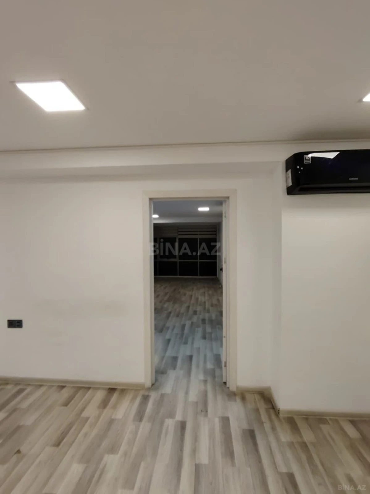 Kirayə verilir 7 otaqlı ofis 250 m²