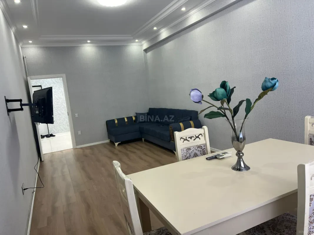 Satılır 2 otaqlı mənzil 66 m²