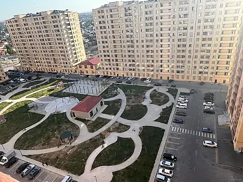 Satılır 2 otaqlı mənzil 66 m²