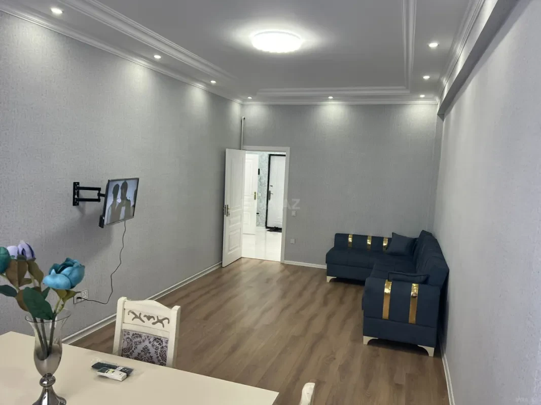 Satılır 2 otaqlı mənzil 66 m²