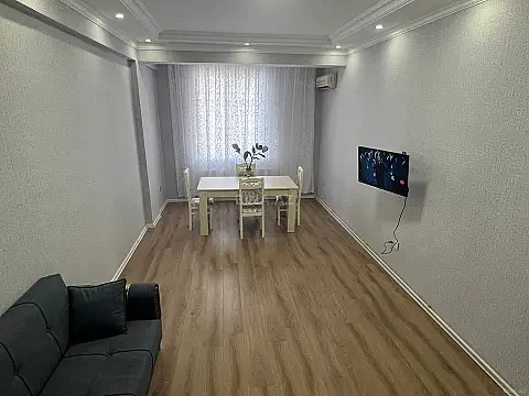 Satılır 2 otaqlı mənzil 66 m²
