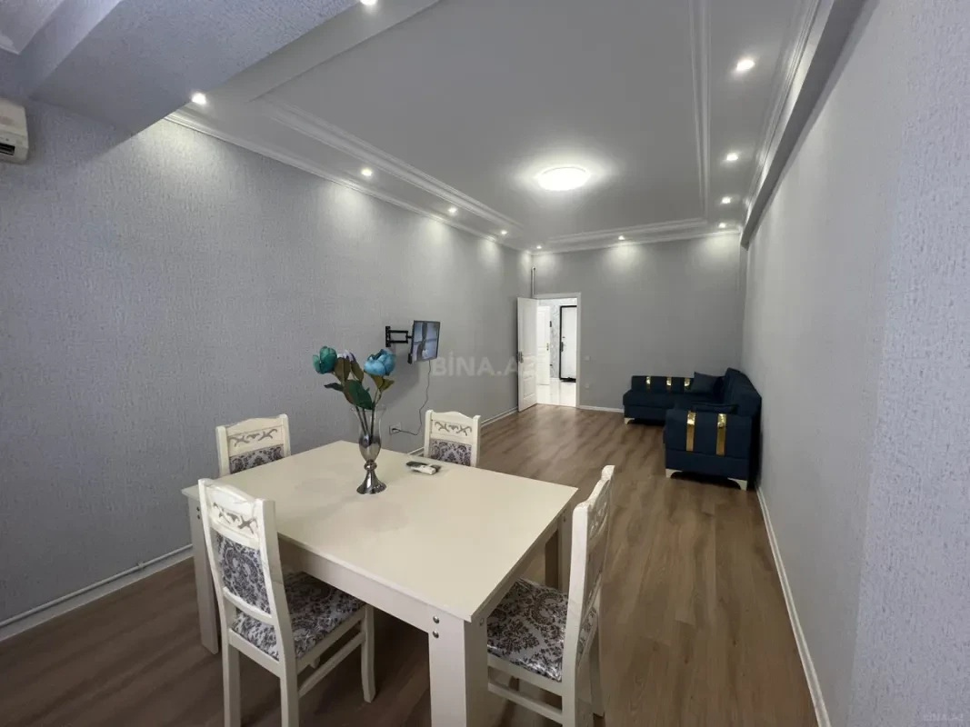 Satılır 2 otaqlı mənzil 66 m²