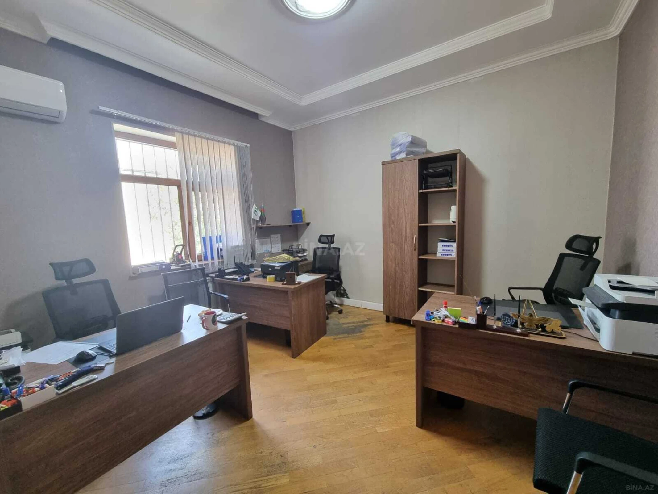 Kirayə verilir 8 otaqlı ofis 560 m²
