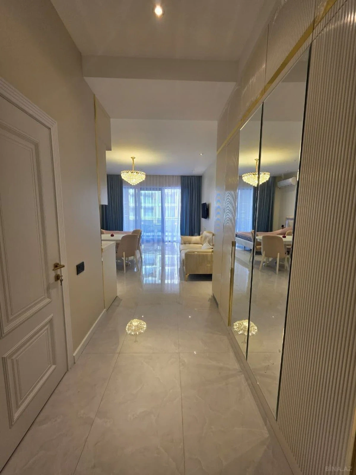 Kirayə verilir 1 otaqlı mənzil 57 m²