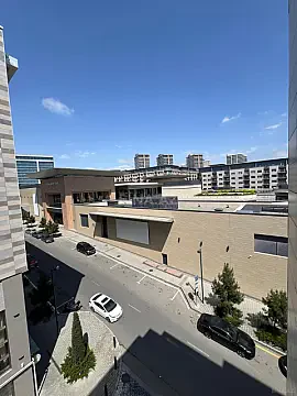 Satılır 5 otaqlı mənzil 262.4 m²