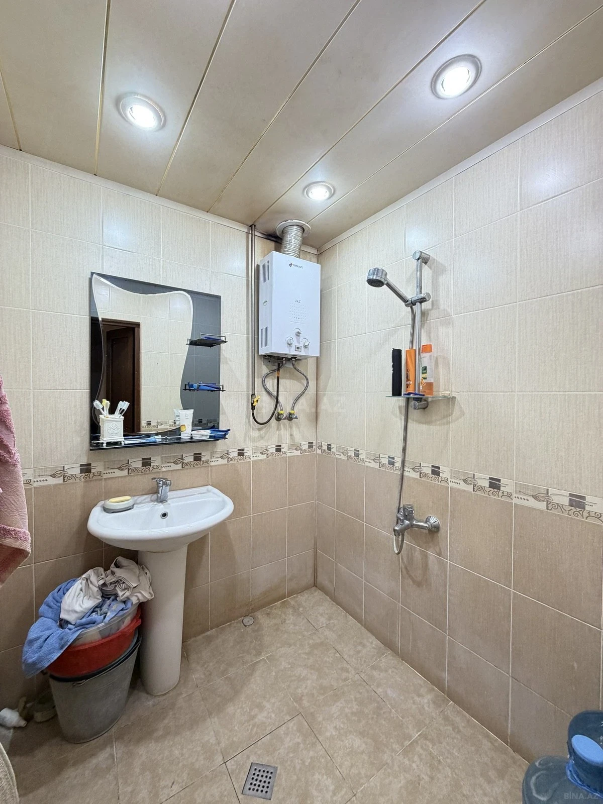 Satılır 3 otaqlı mənzil 74 m²