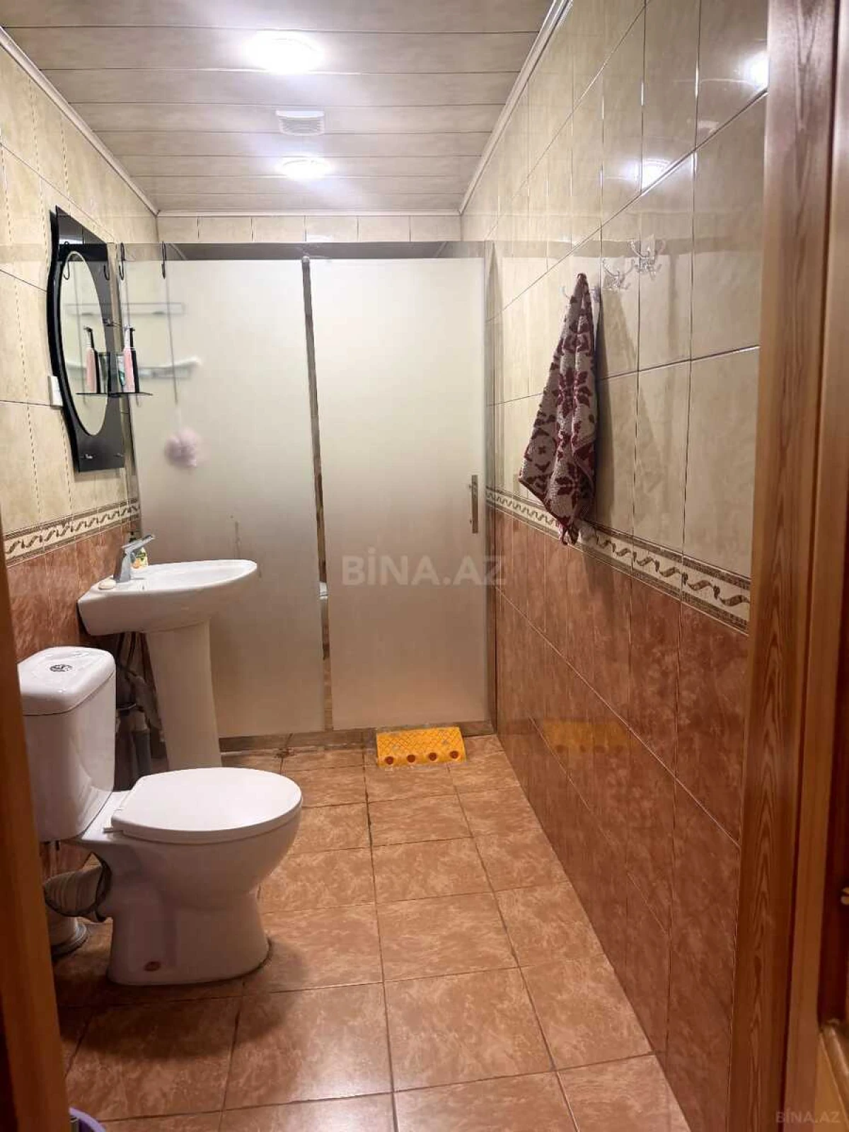 Kirayə verilir 2 otaqlı mənzil 95 m²
