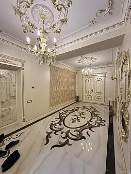 Satılır 3 otaqlı mənzil 172 m²