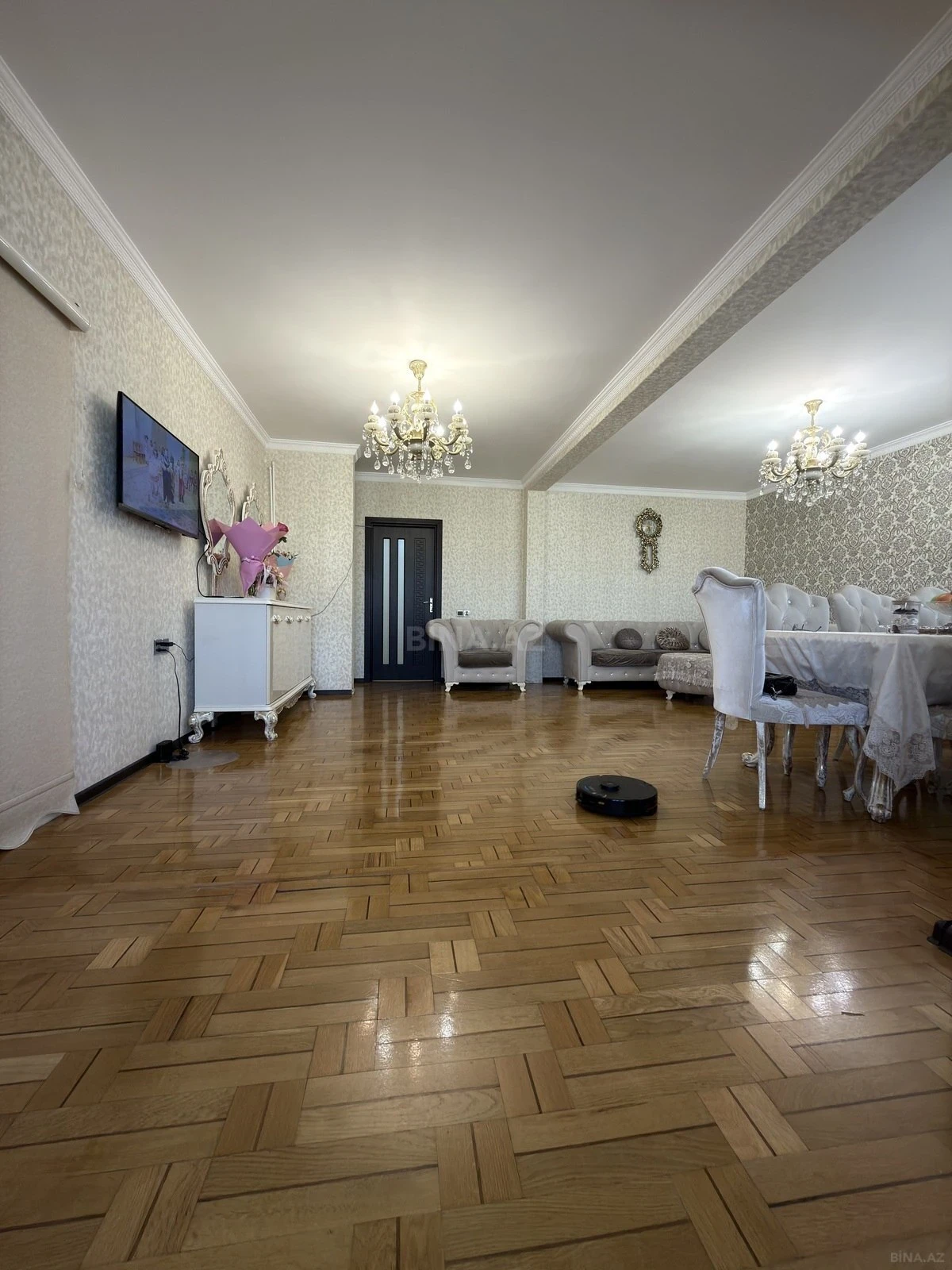 Satılır 5 otaqlı mənzil 112 m²