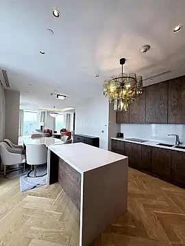 Satılır 3 otaqlı mənzil 165 m²