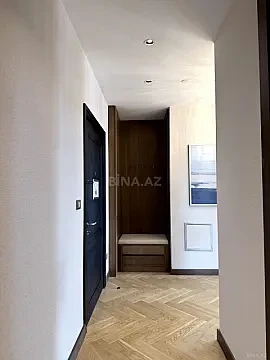 Satılır 3 otaqlı mənzil 165 m²