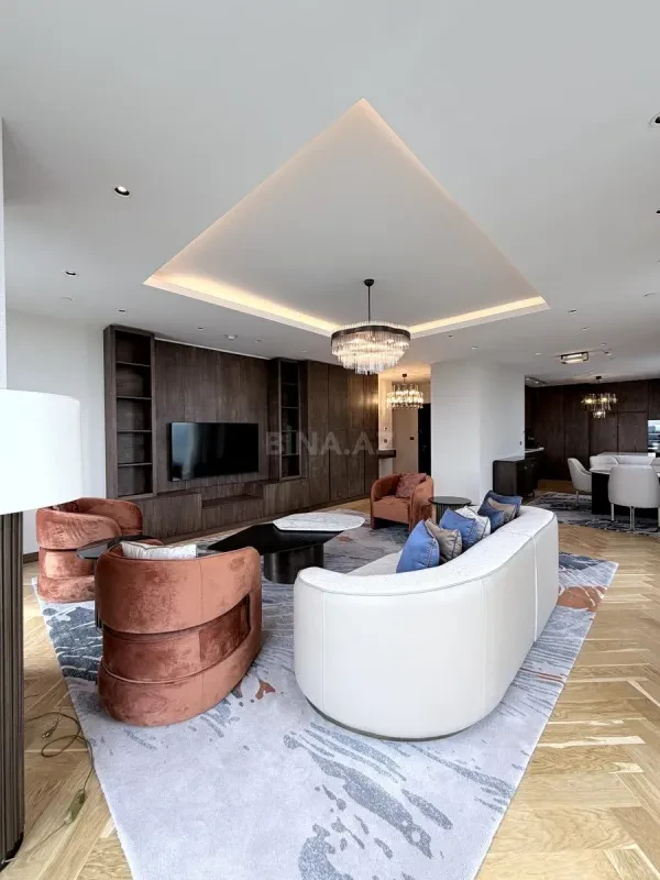Satılır 3 otaqlı mənzil 165 m²