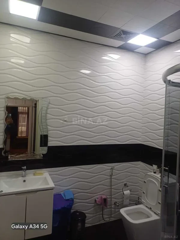Kirayə verilir 2 otaqlı mənzil 105 m²