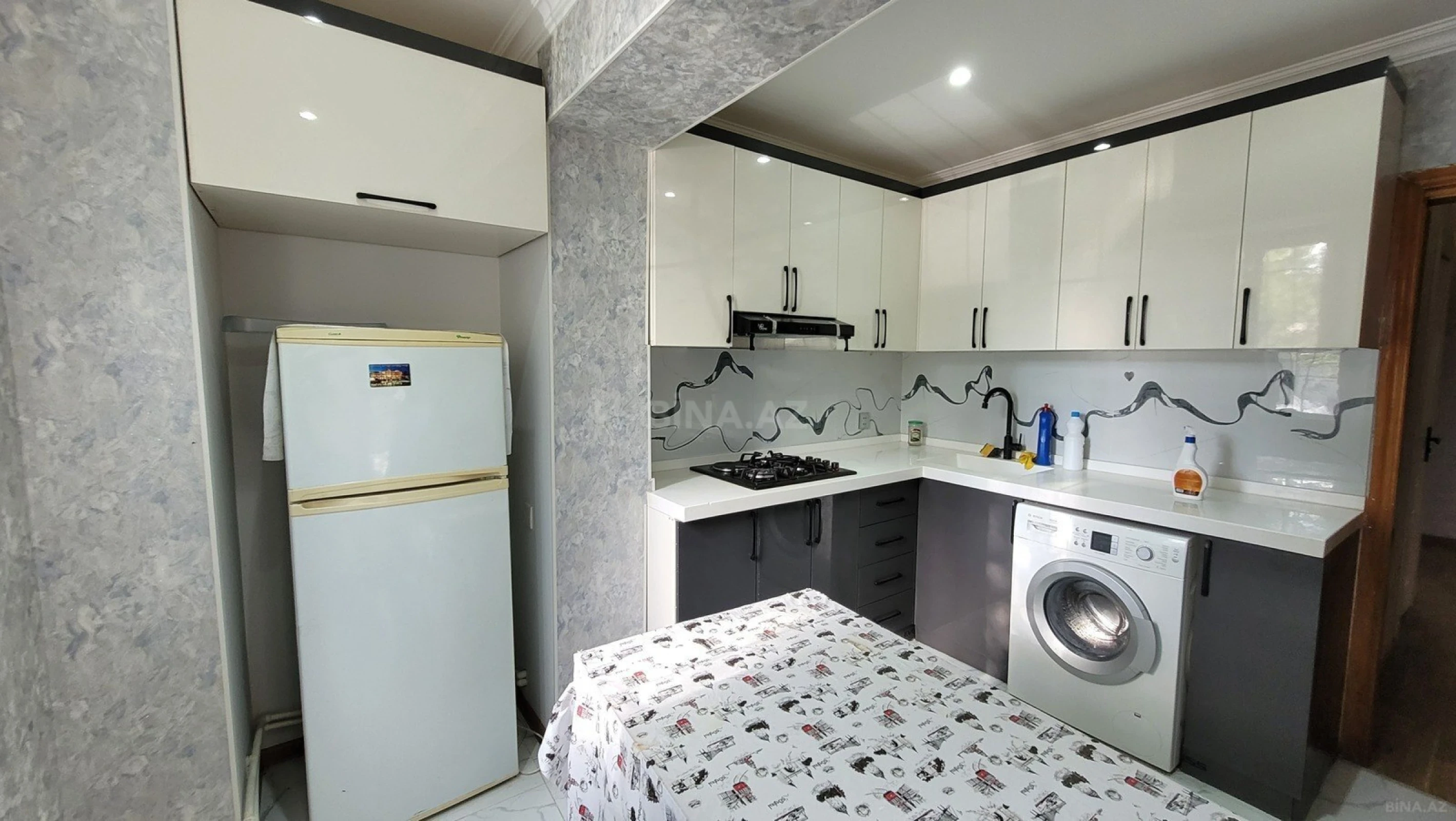 Kirayə verilir 3 otaqlı mənzil 90 m²