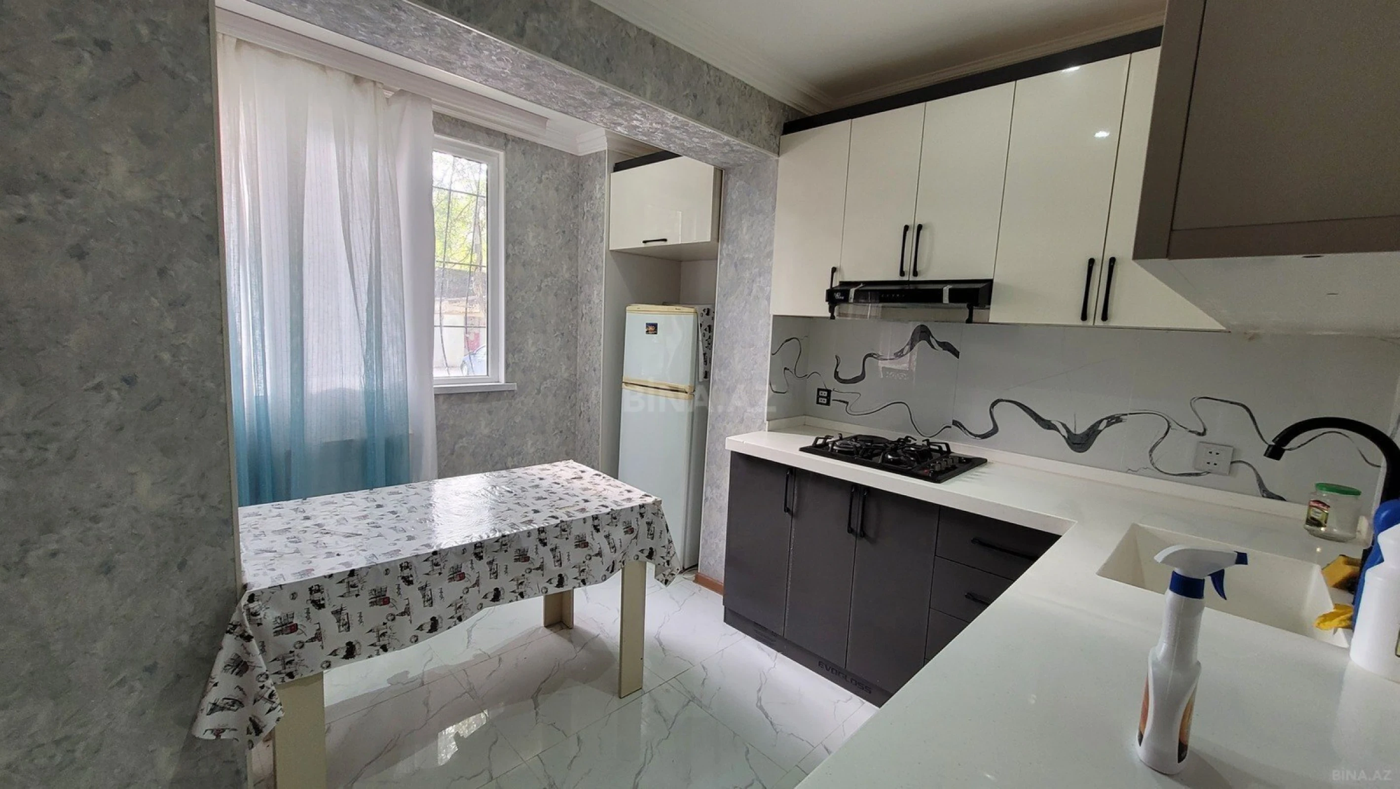 Kirayə verilir 3 otaqlı mənzil 90 m²