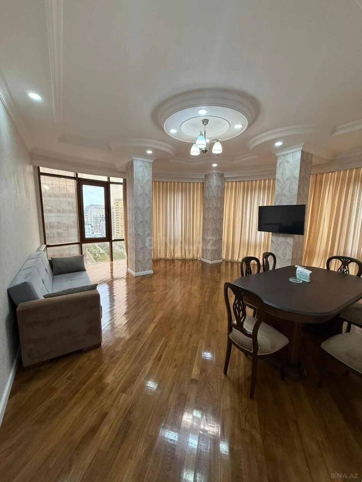 Satılır 2 otaqlı mənzil 91 m²