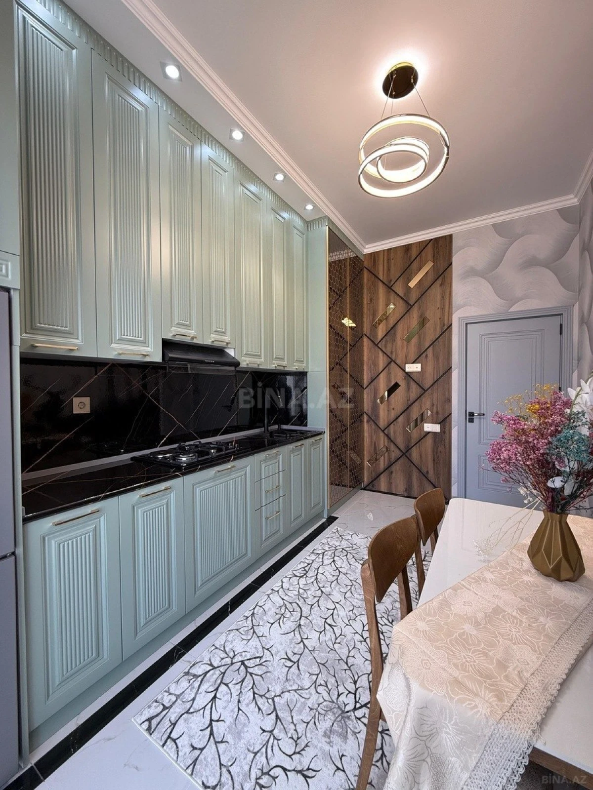 Satılır 3 otaqlı mənzil 110 m²