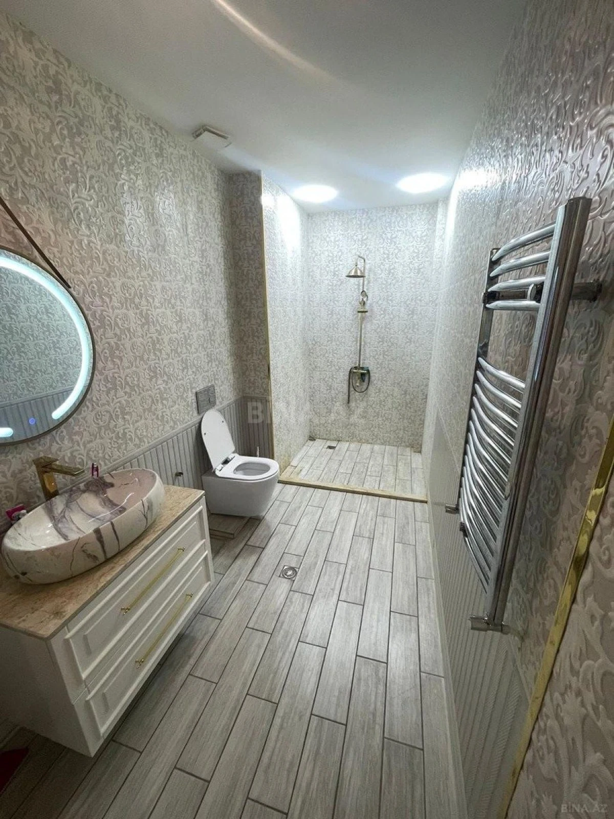 Satılır 3 otaqlı mənzil 95 m²