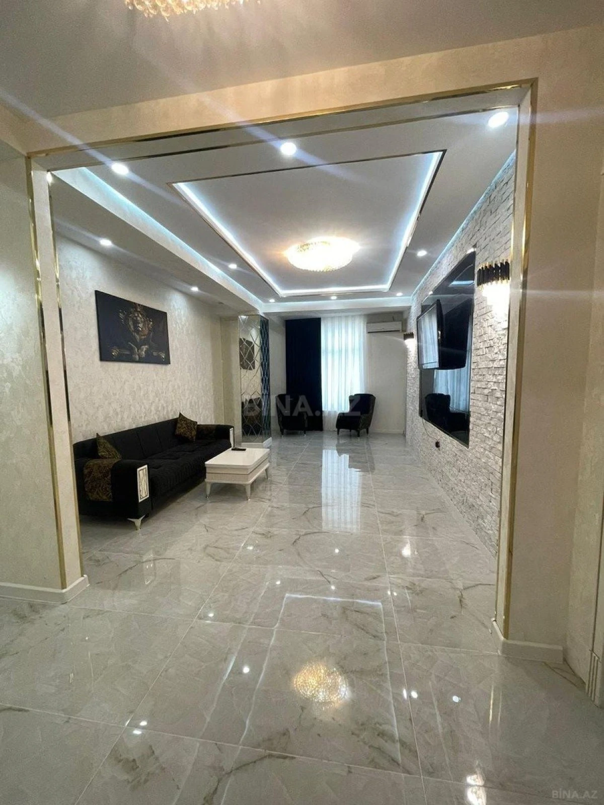 Satılır 3 otaqlı mənzil 95 m²