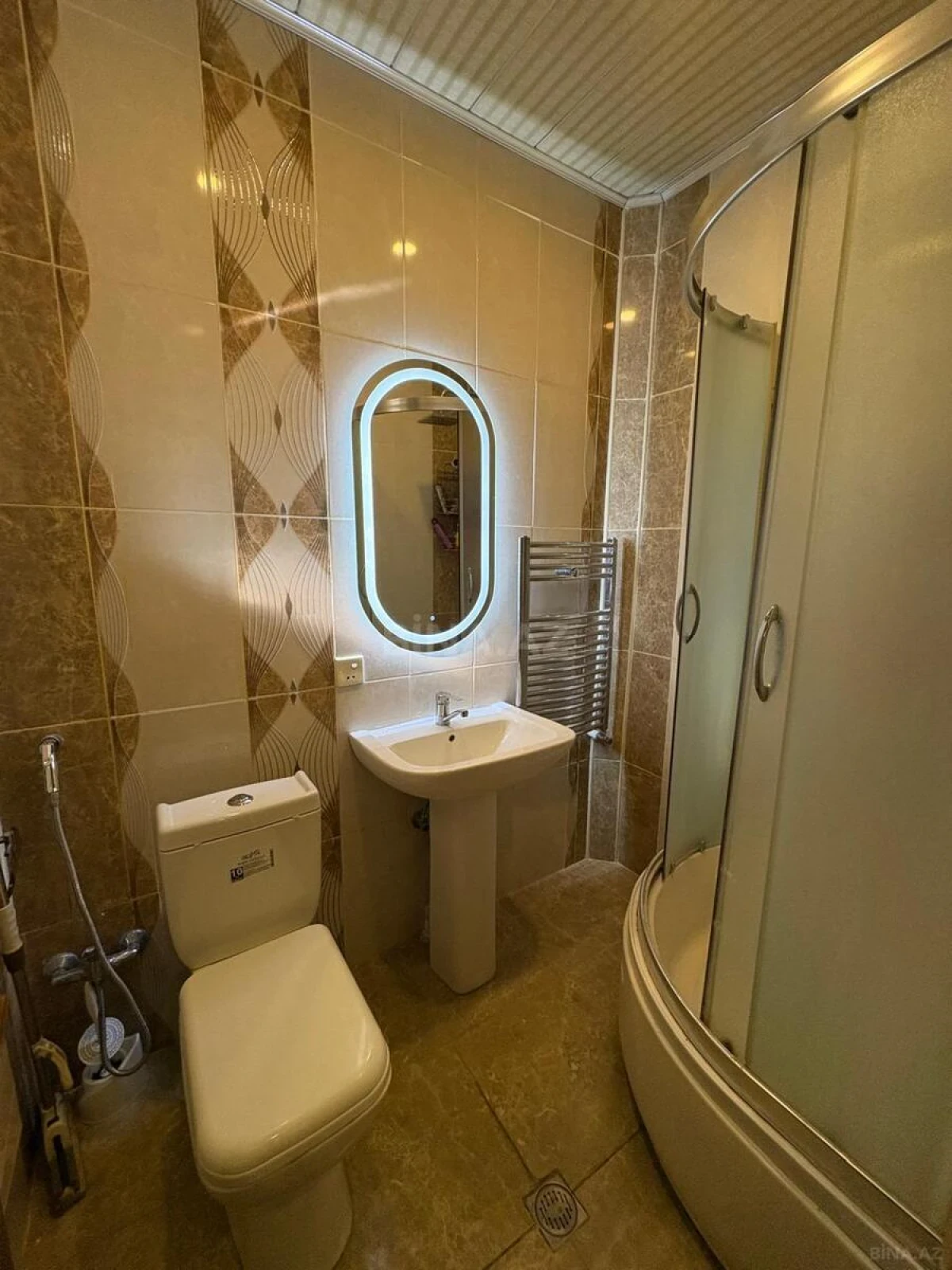 Satılır 2 otaqlı mənzil 65 m²
