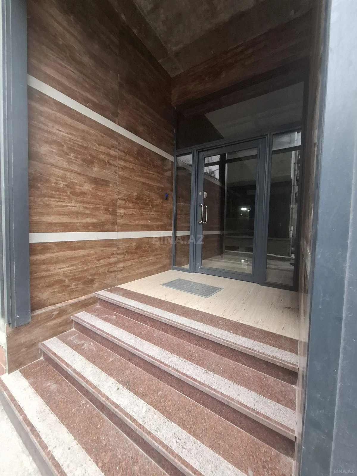 Satılır 1 otaqlı mənzil 10 m²