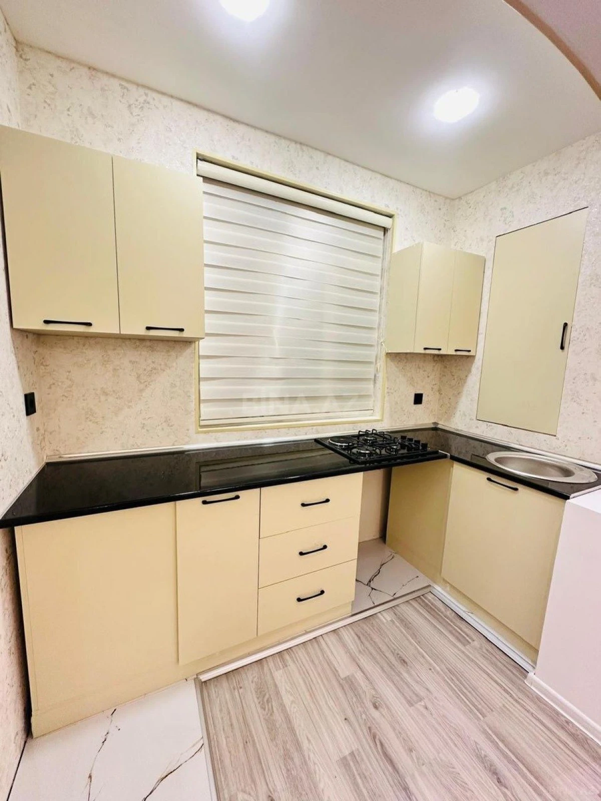Satılır 3 otaqlı mənzil 55 m²