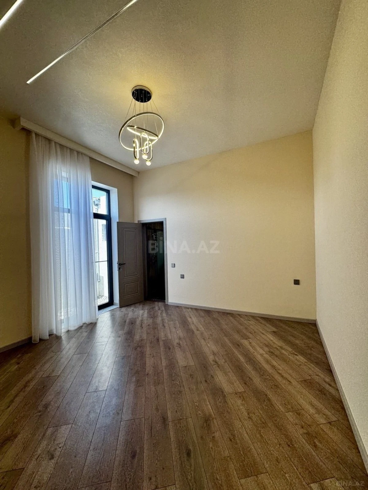 Satılır 4 otaqlı həyət evi 170 m²