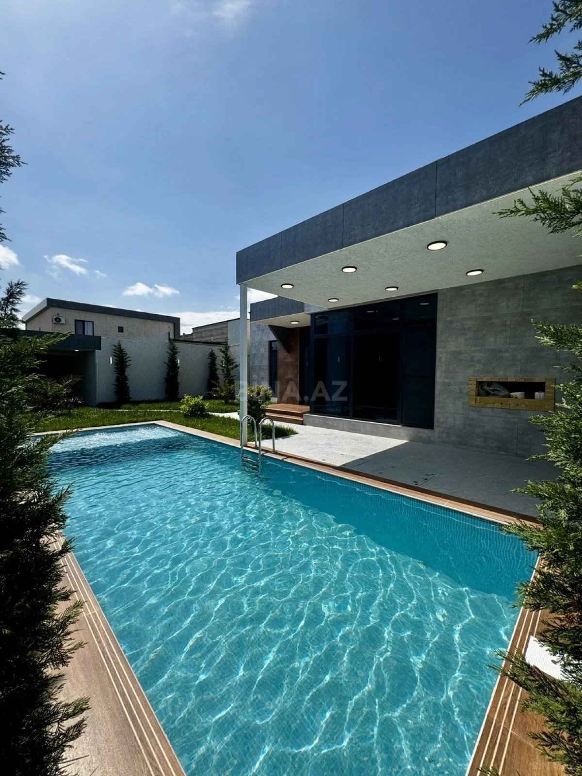 Satılır 4 otaqlı həyət evi 170 m²