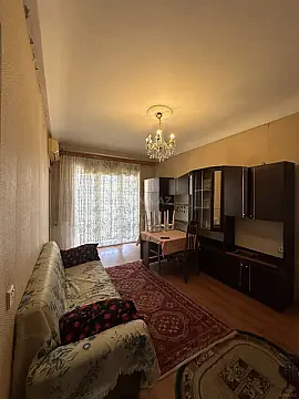 Kirayə verilir 2 otaqlı mənzil 50 m²