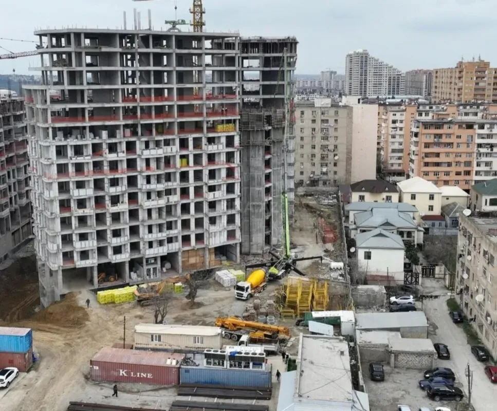 Satılır 1 otaqlı mənzil 55.6 m²