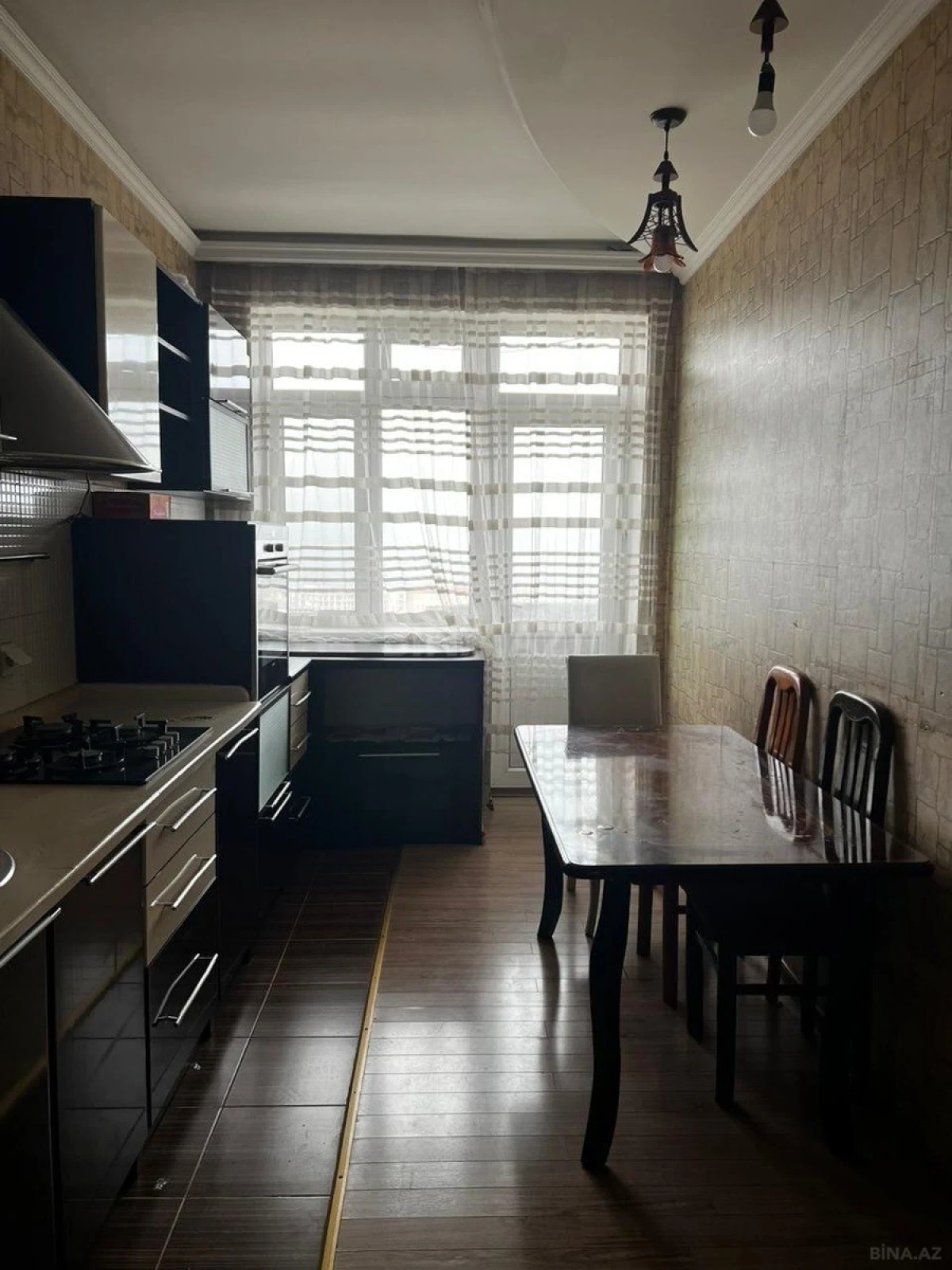 Satılır 2 otaqlı mənzil 90 m²