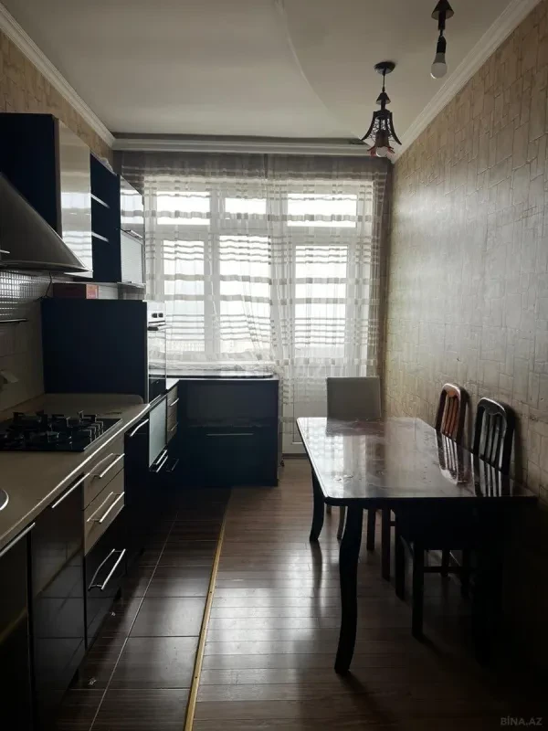 Satılır 2 otaqlı mənzil 90 m²