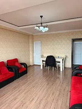 Satılır 2 otaqlı mənzil 90 m²