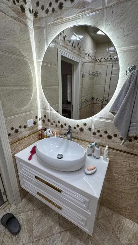 Satılır 3 otaqlı mənzil 160 m²