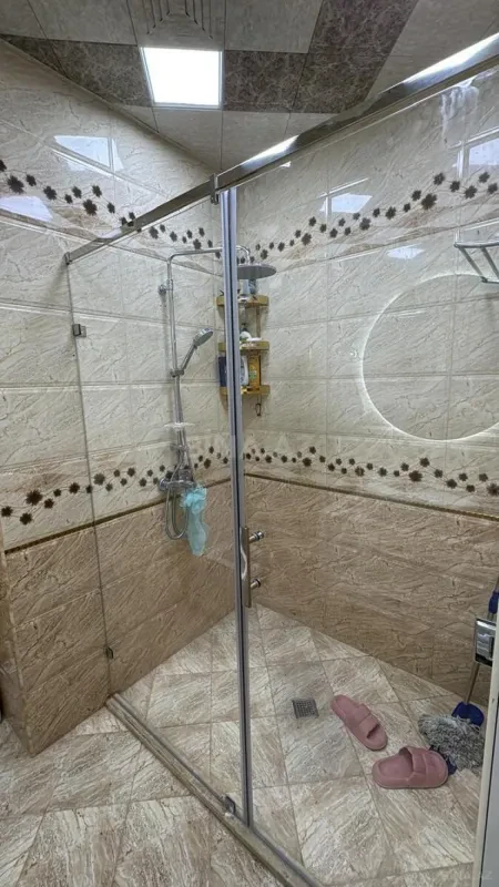Satılır 3 otaqlı mənzil 160 m²