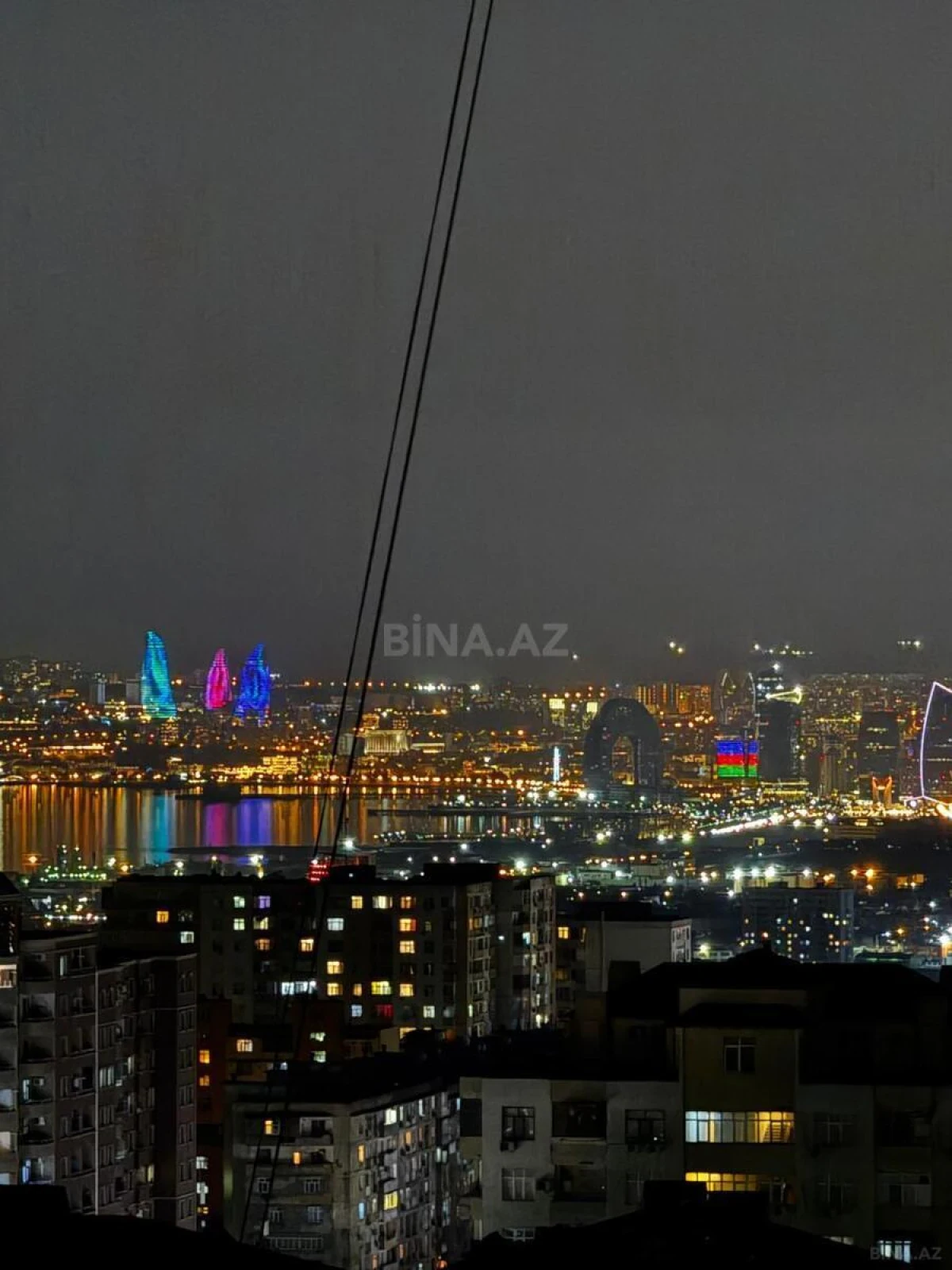 Satılır 3 otaqlı mənzil 160 m²