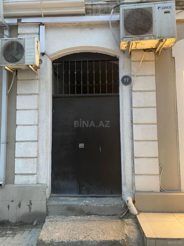 Satılır 2 otaqlı mənzil 80 m²