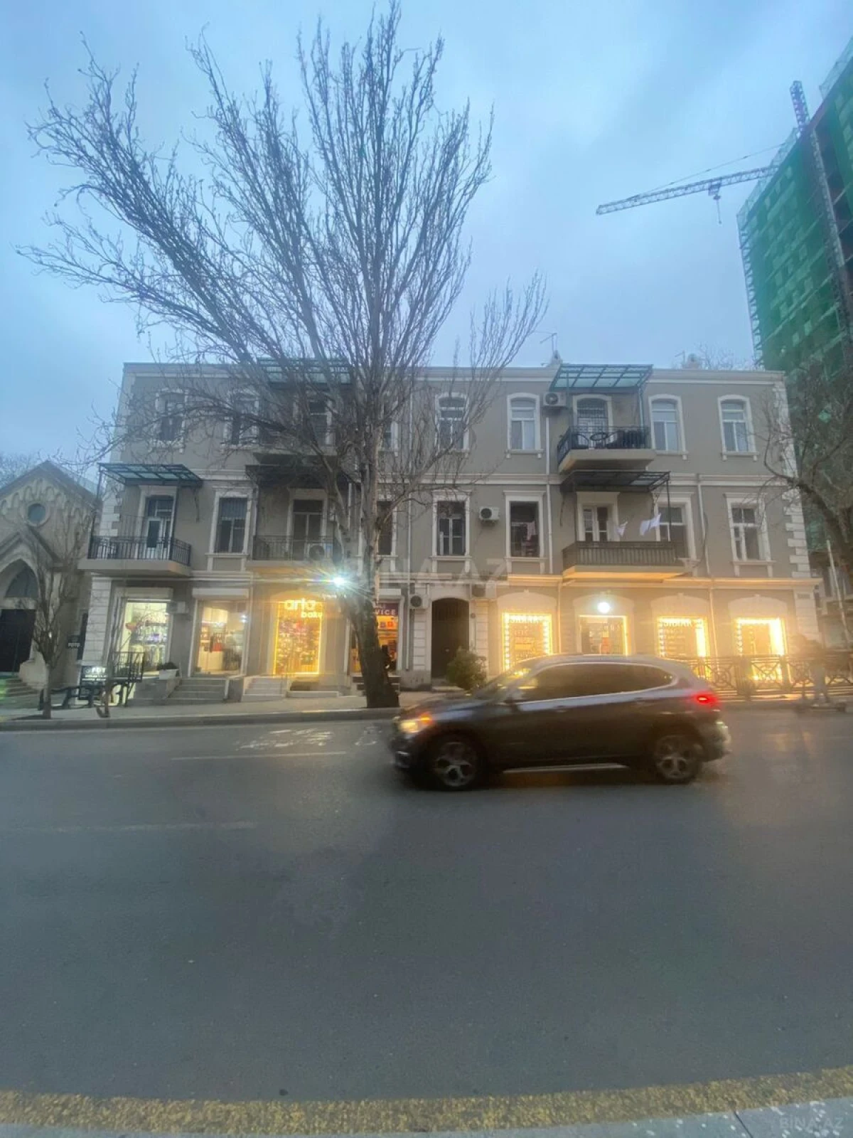 Satılır 2 otaqlı mənzil 80 m²