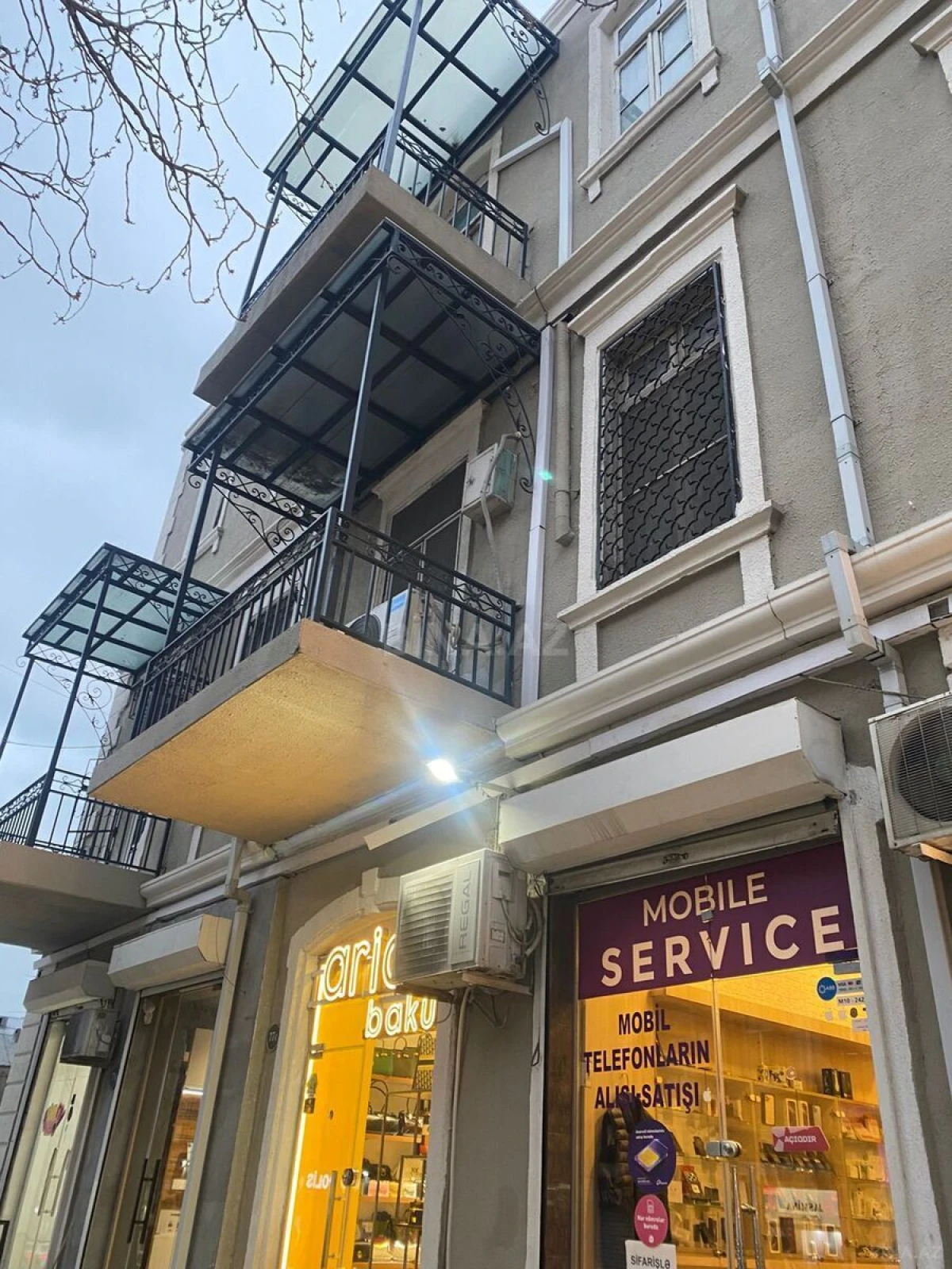 Satılır 2 otaqlı mənzil 80 m²